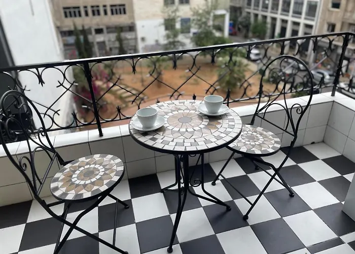 Noblenotes - Victor Suite Central Athens