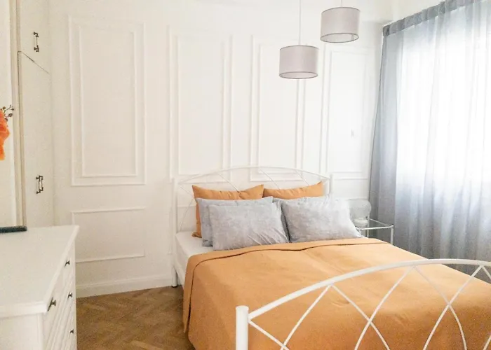 Noblenotes - Victor Suite Central Athens