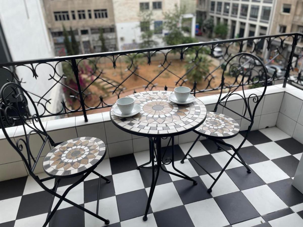 Noblenotes - Victor Apartment Athens